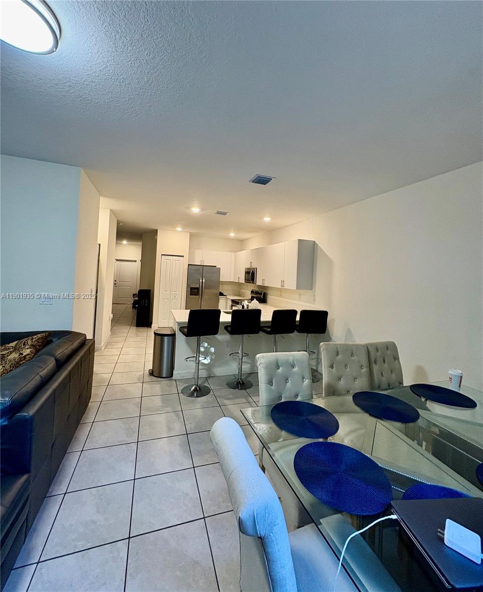 KEYS GATE RESIDENTIAL - Residential Lease