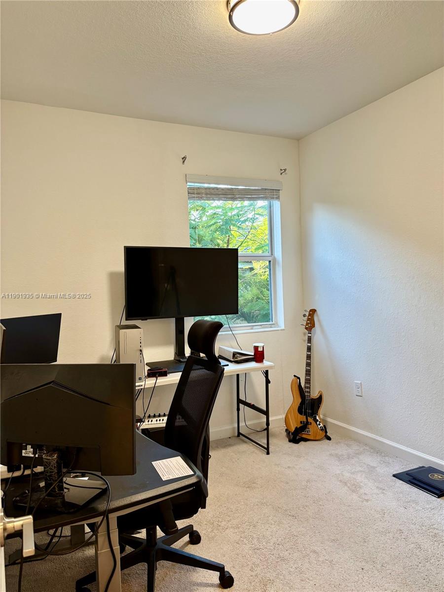 KEYS GATE RESIDENTIAL - Residential Lease
