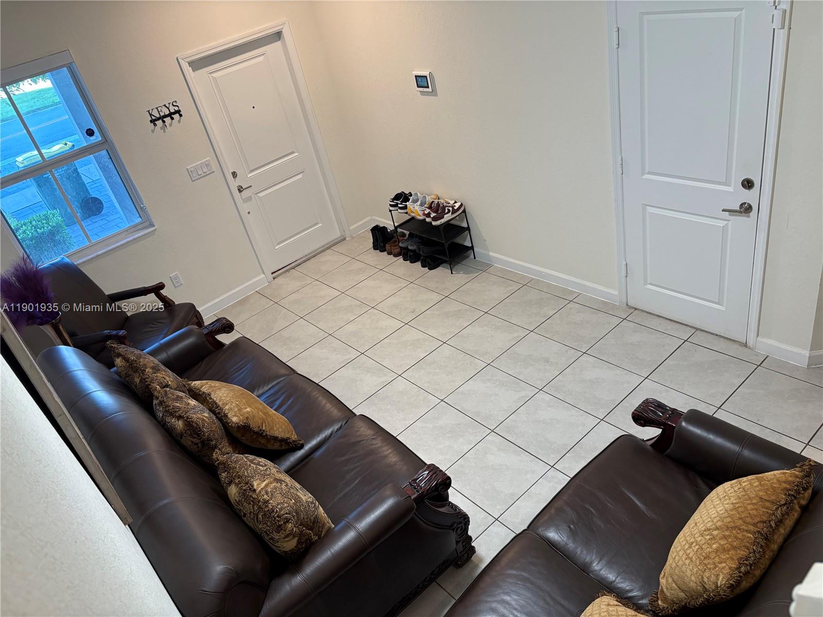 KEYS GATE RESIDENTIAL - Residential Lease