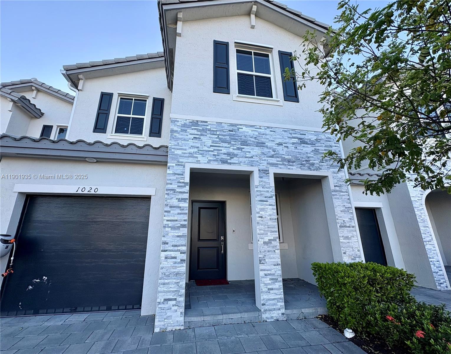 KEYS GATE RESIDENTIAL - Residential Lease