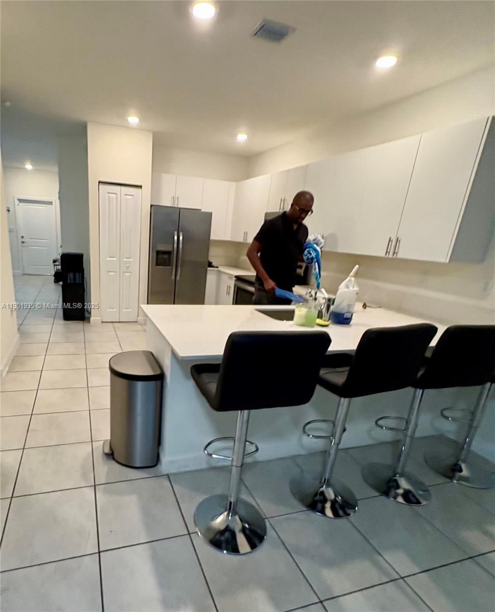 KEYS GATE RESIDENTIAL - Residential Lease