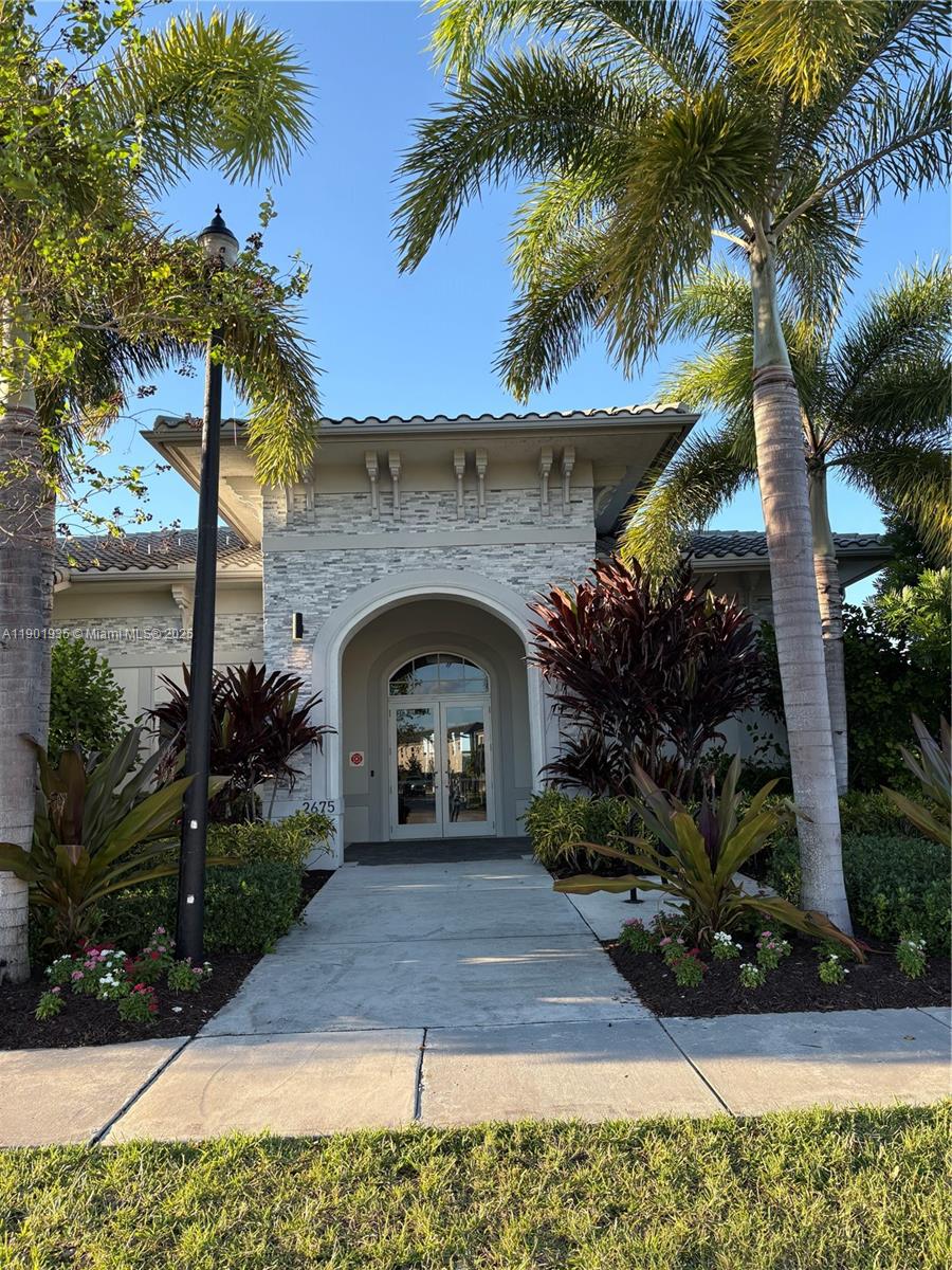 KEYS GATE RESIDENTIAL - Residential Lease