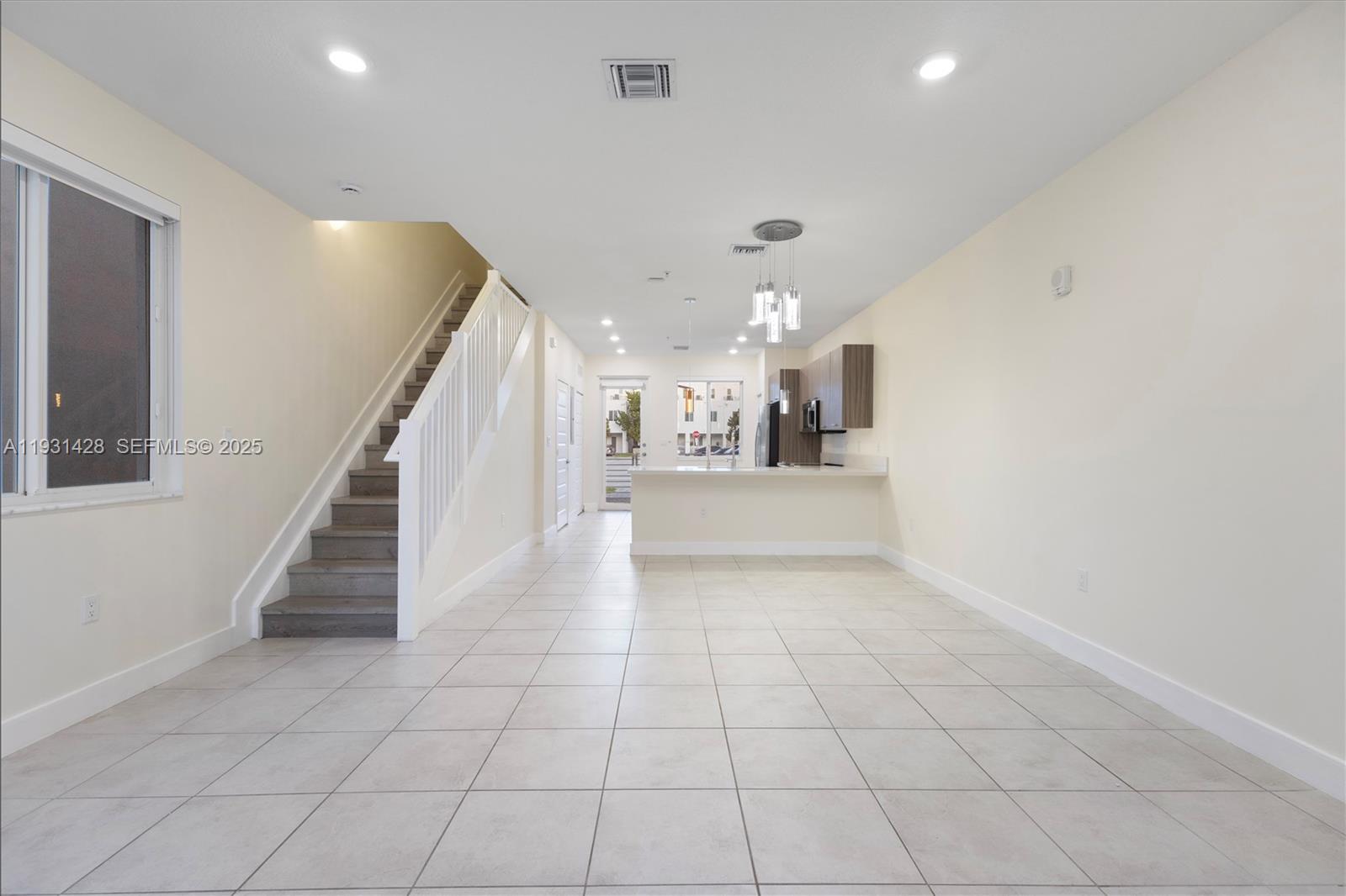 LANDMARK AT DORAL - Residential Lease