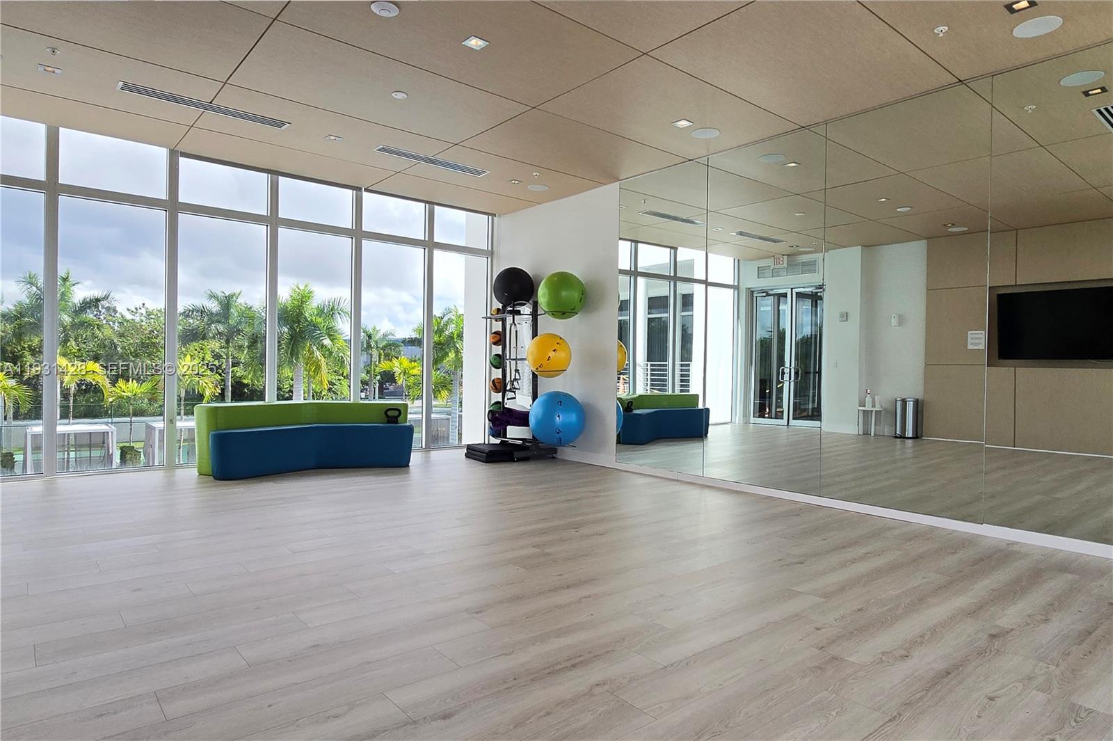 LANDMARK AT DORAL - Residential Lease