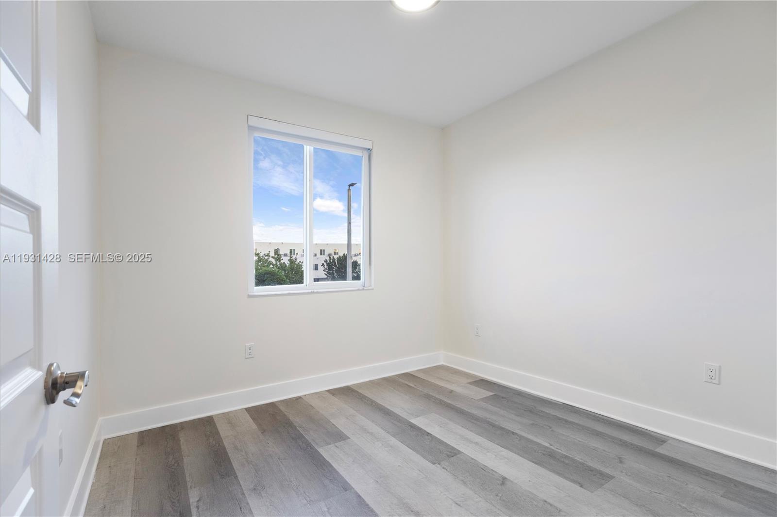 LANDMARK AT DORAL - Residential Lease