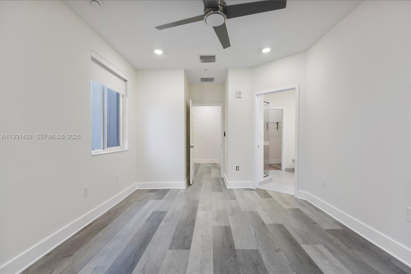 LANDMARK AT DORAL - Residential Lease