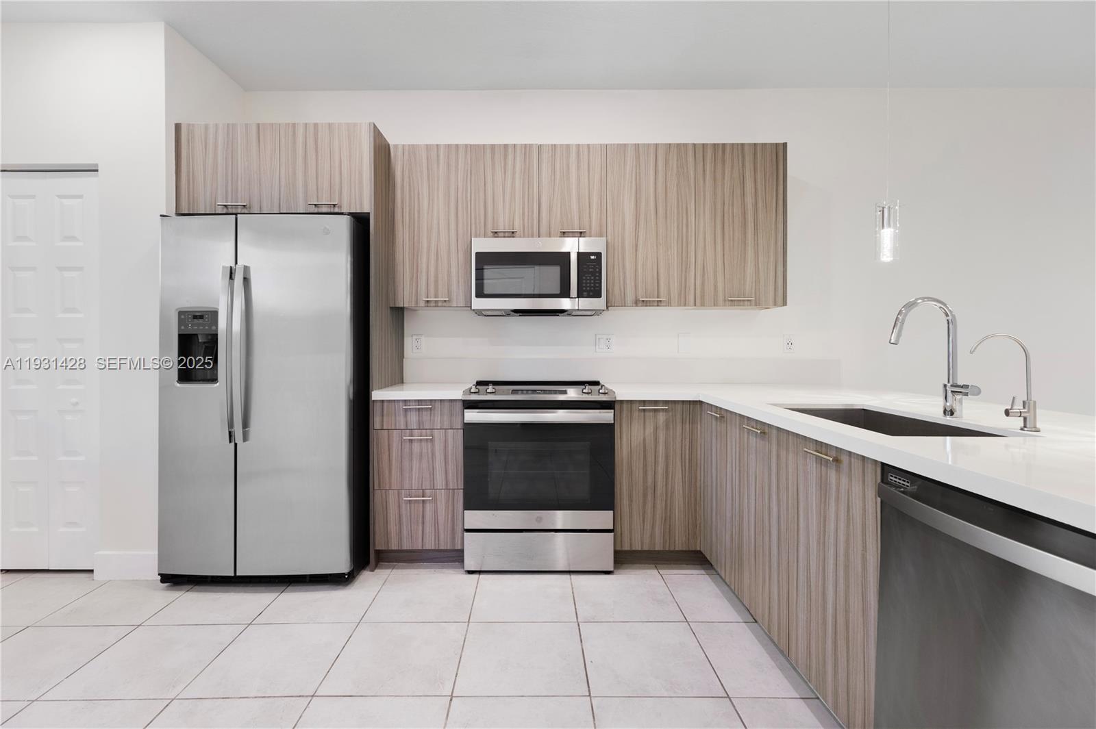 LANDMARK AT DORAL - Residential Lease