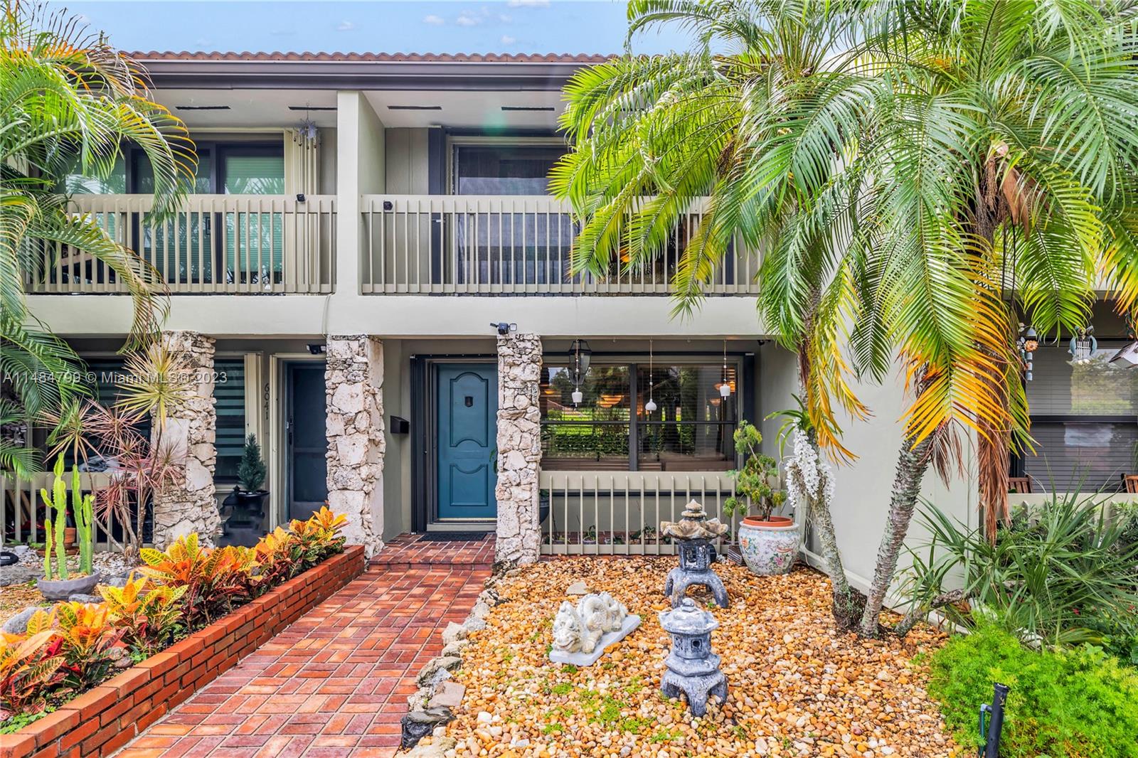 BAYVIEW VILLAGE CONDO - Residential
