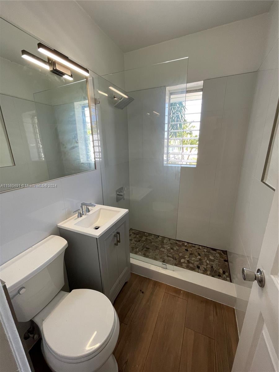 760 CONDO - Residential