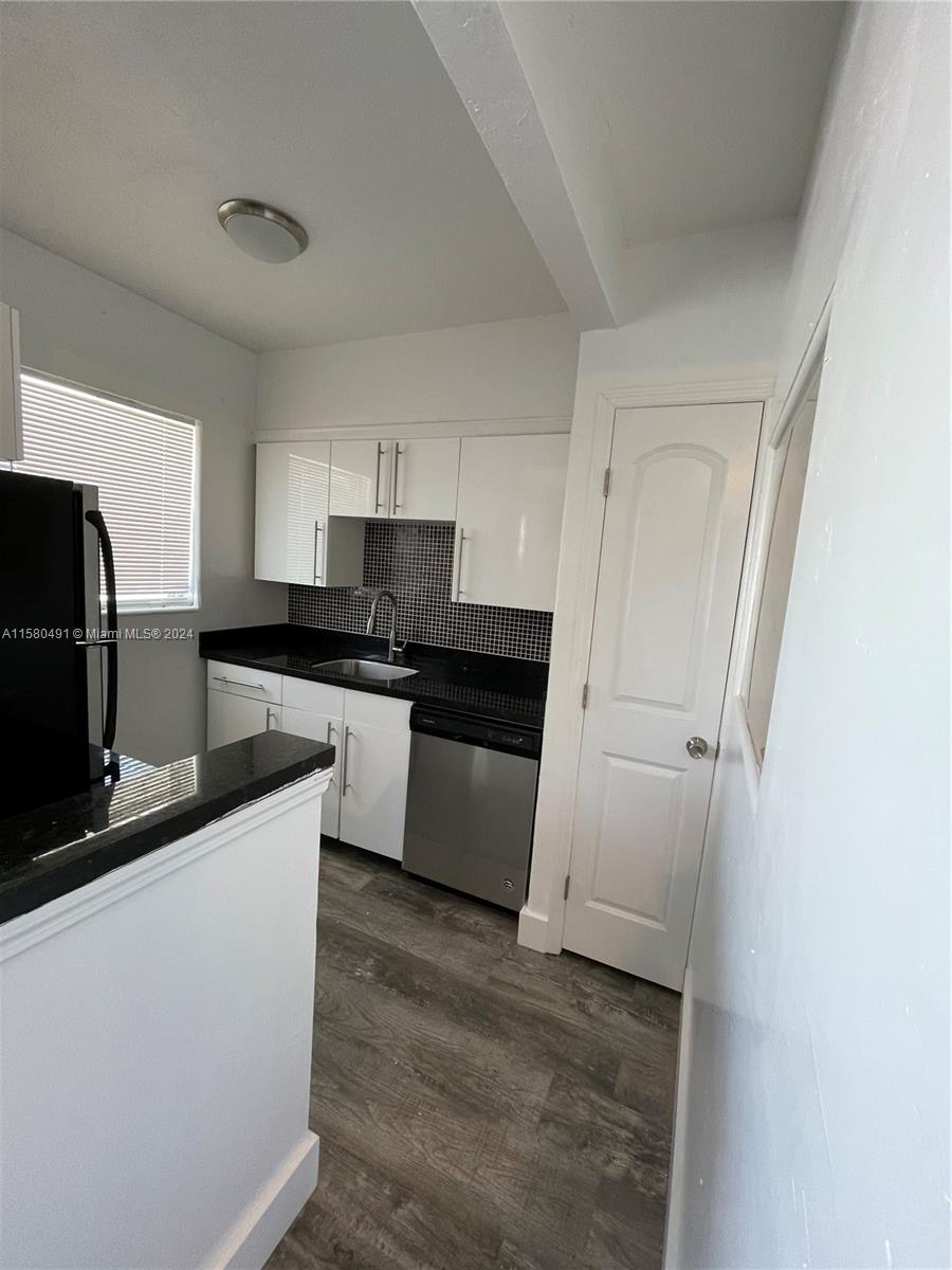 760 CONDO - Residential