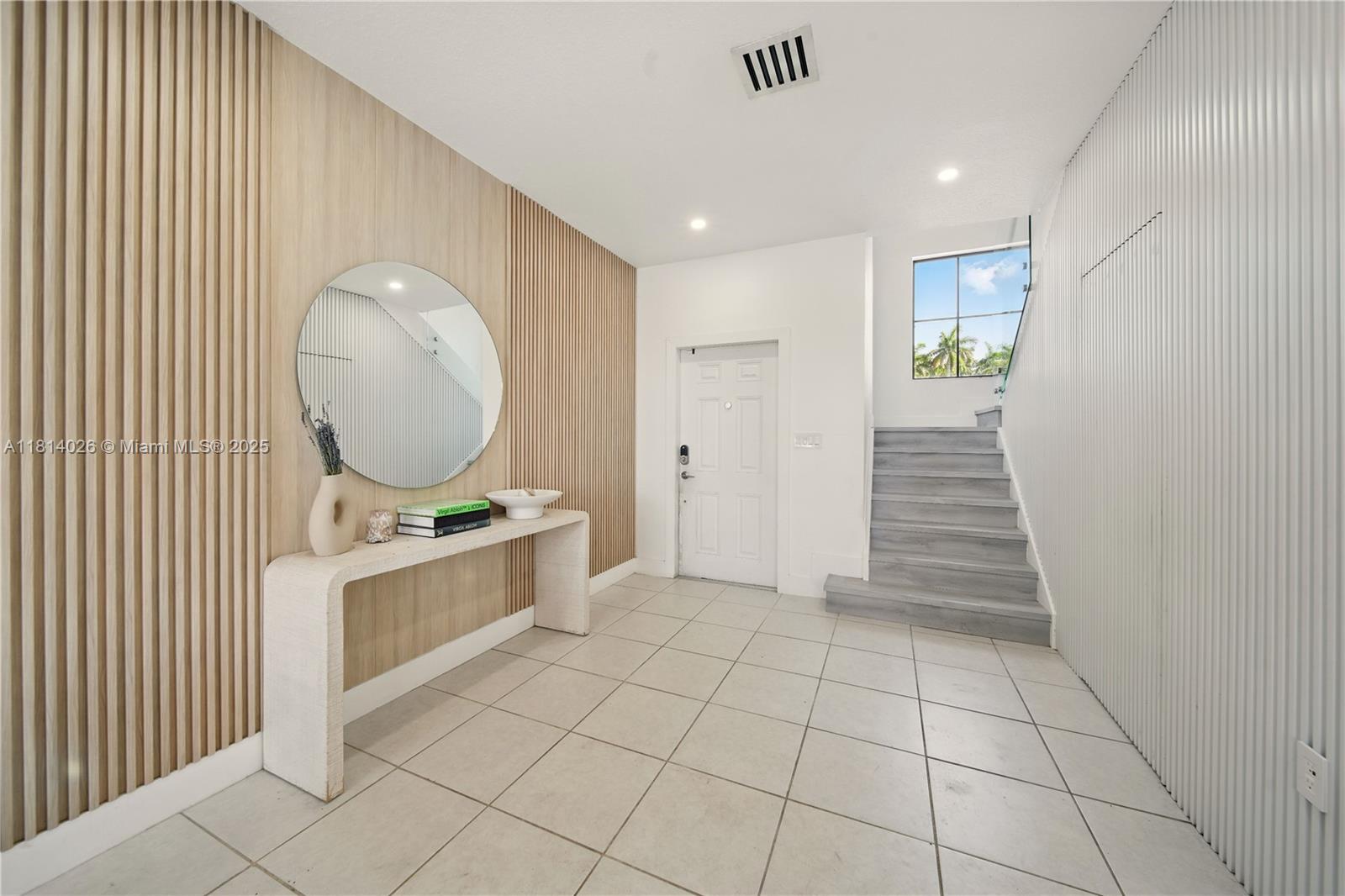 ENCLAVE SOUTH PHASE 1 - Residential Lease