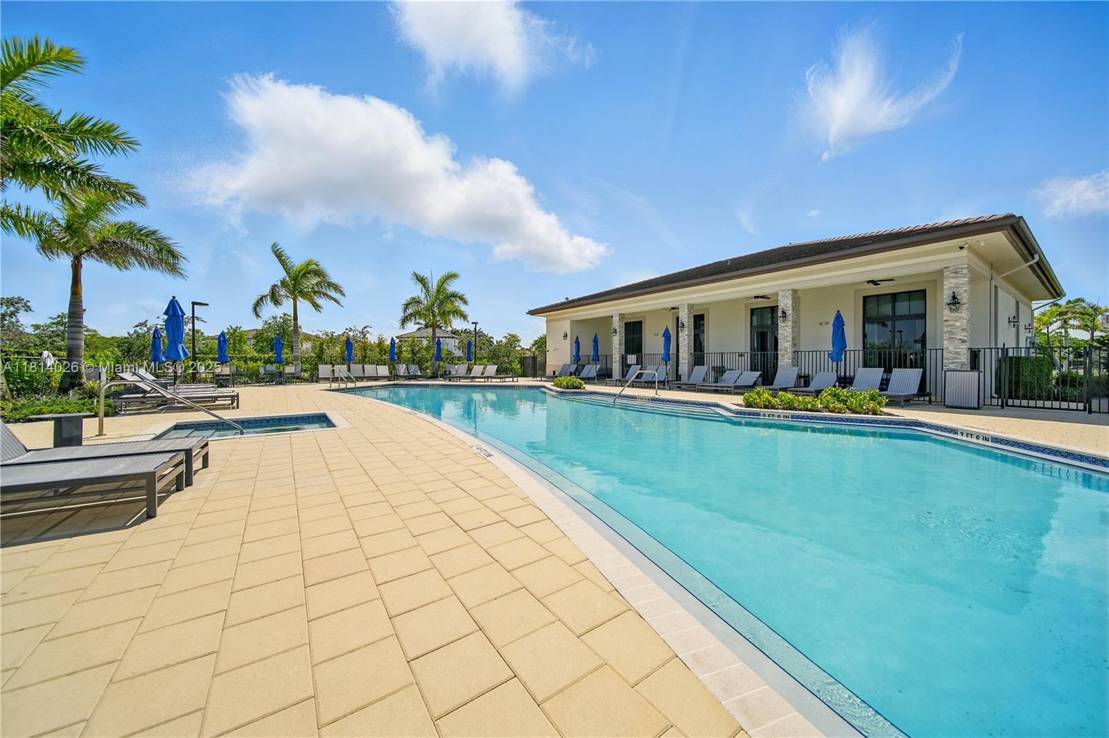 ENCLAVE SOUTH PHASE 1 - Residential Lease