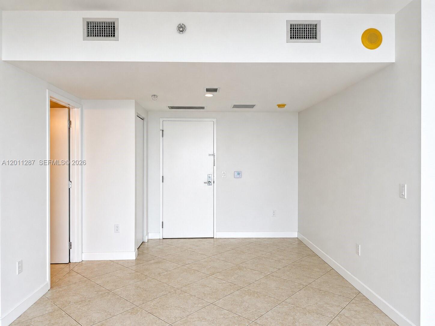 185 SW 7th St 3800
