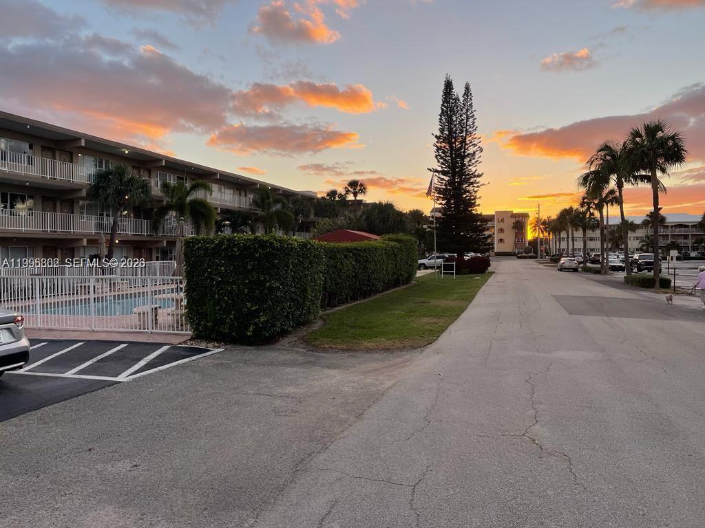 OCEANSIDE APARTMENTS CO-O - Residential