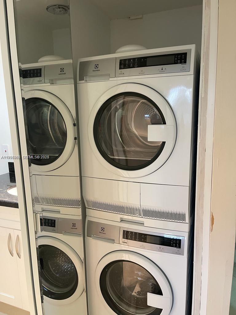 OCEANSIDE APARTMENTS CO-O - Residential