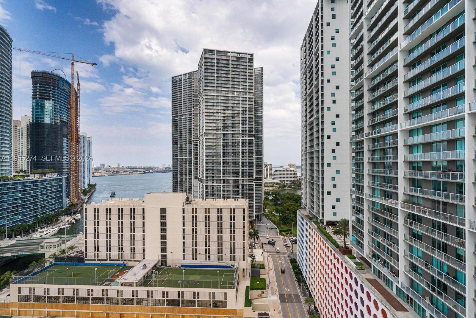BRICKELL ON THE RIVER S T - Residential