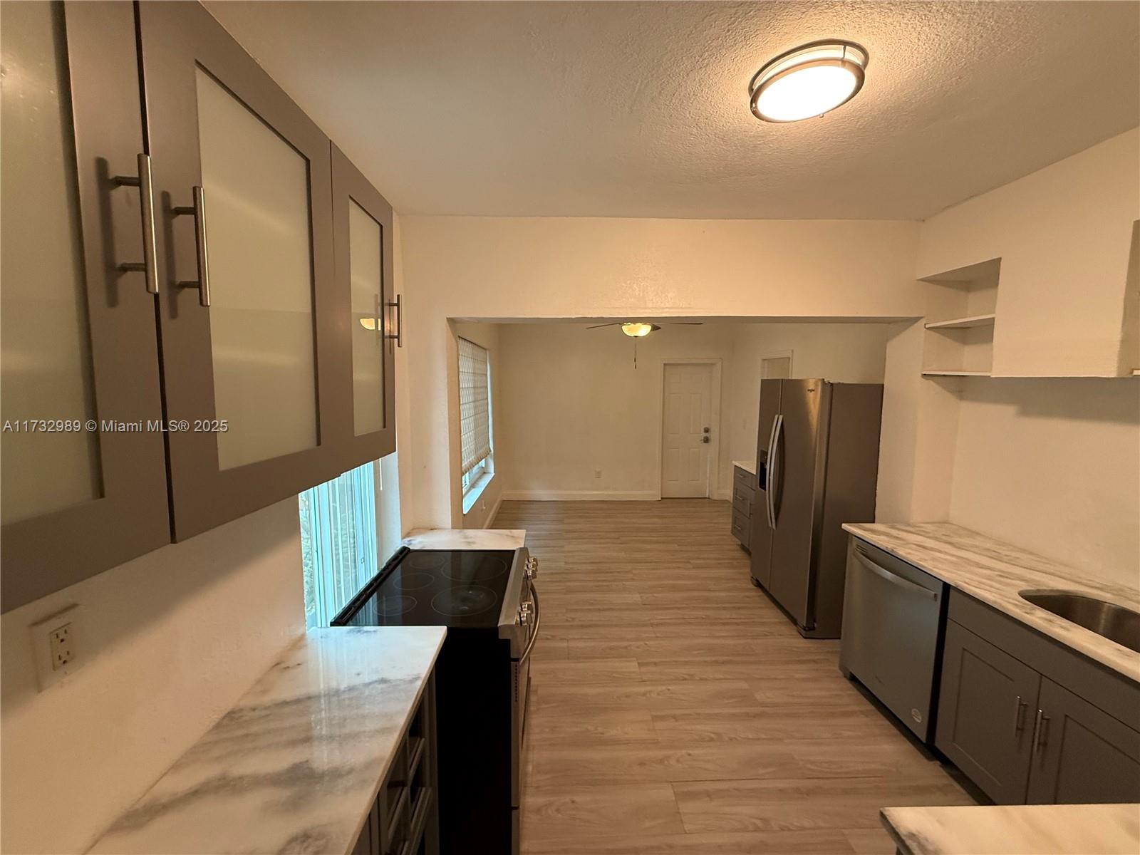 EAST SHENANDOAH - Residential Lease