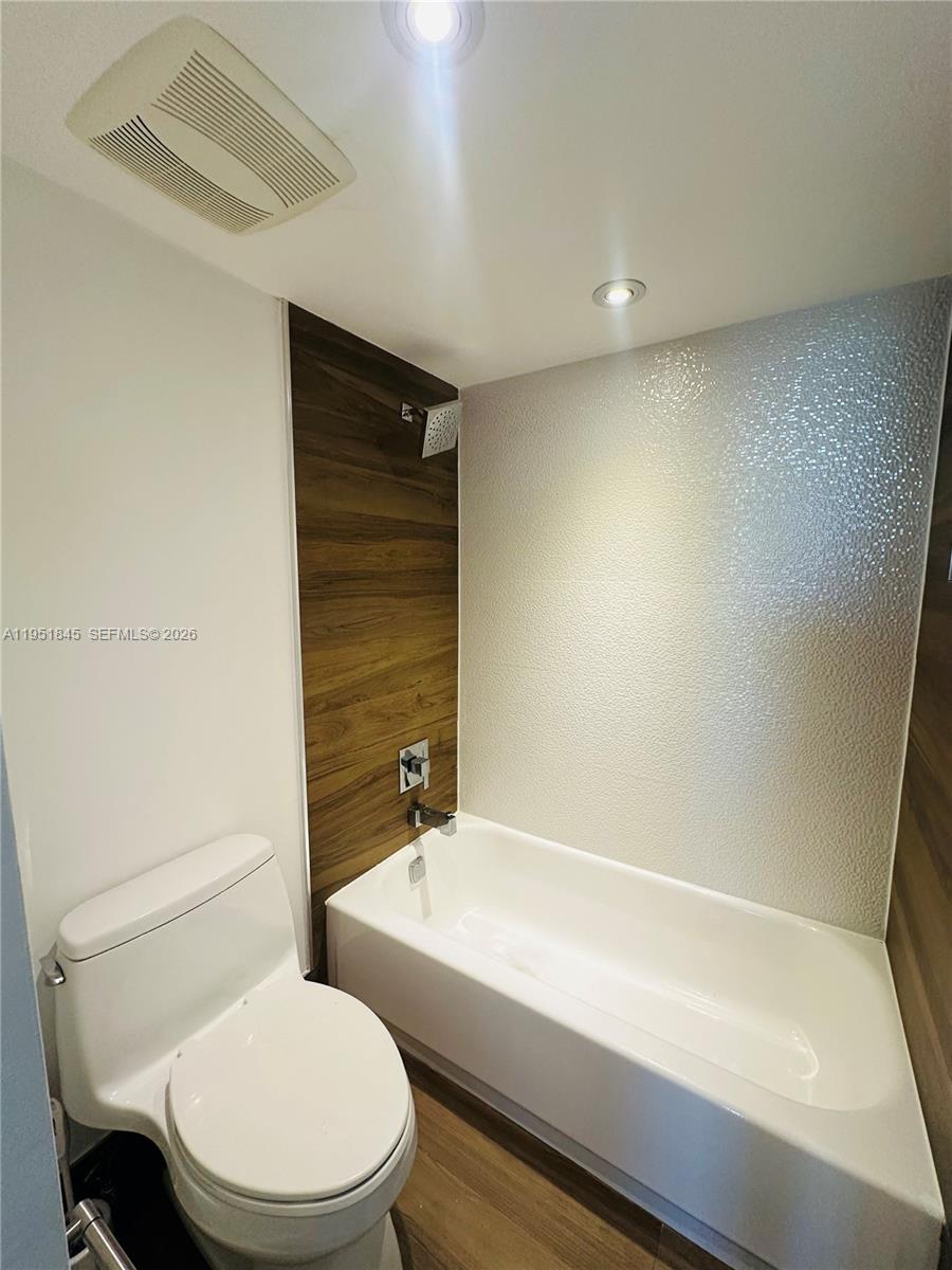 ARLEN HOUSE EAST CONDO - Residential