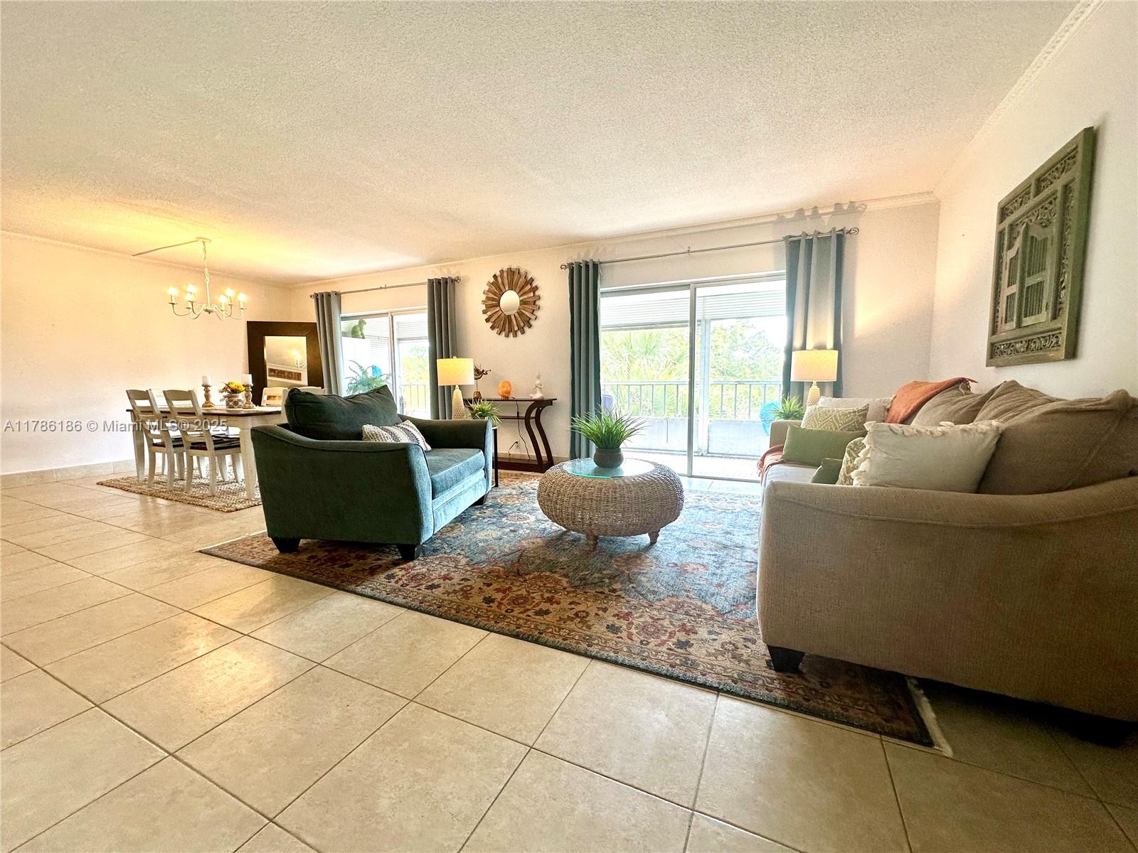 HILLCREST COUNTRY CLUB APT - Residential