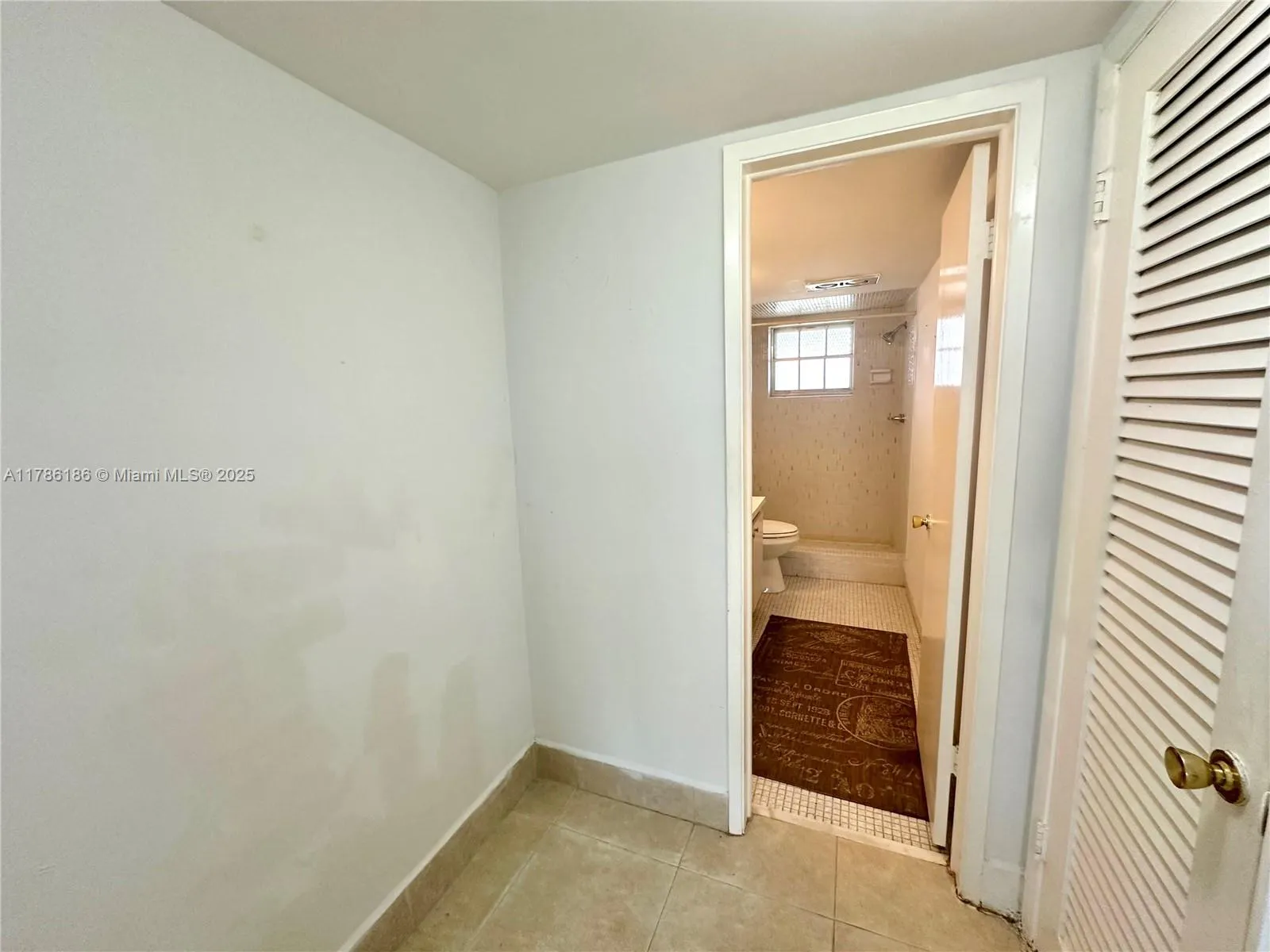 Hollywood, Florida 33021, United States, 3 Bedrooms Bedrooms, ,4 BathroomsBathrooms,Residential,Active,112437