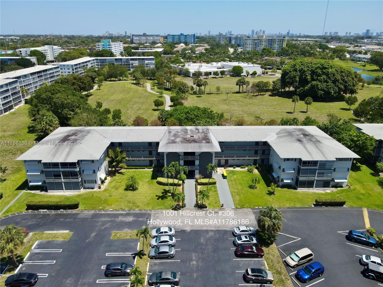 HILLCREST COUNTRY CLUB APT - Residential
