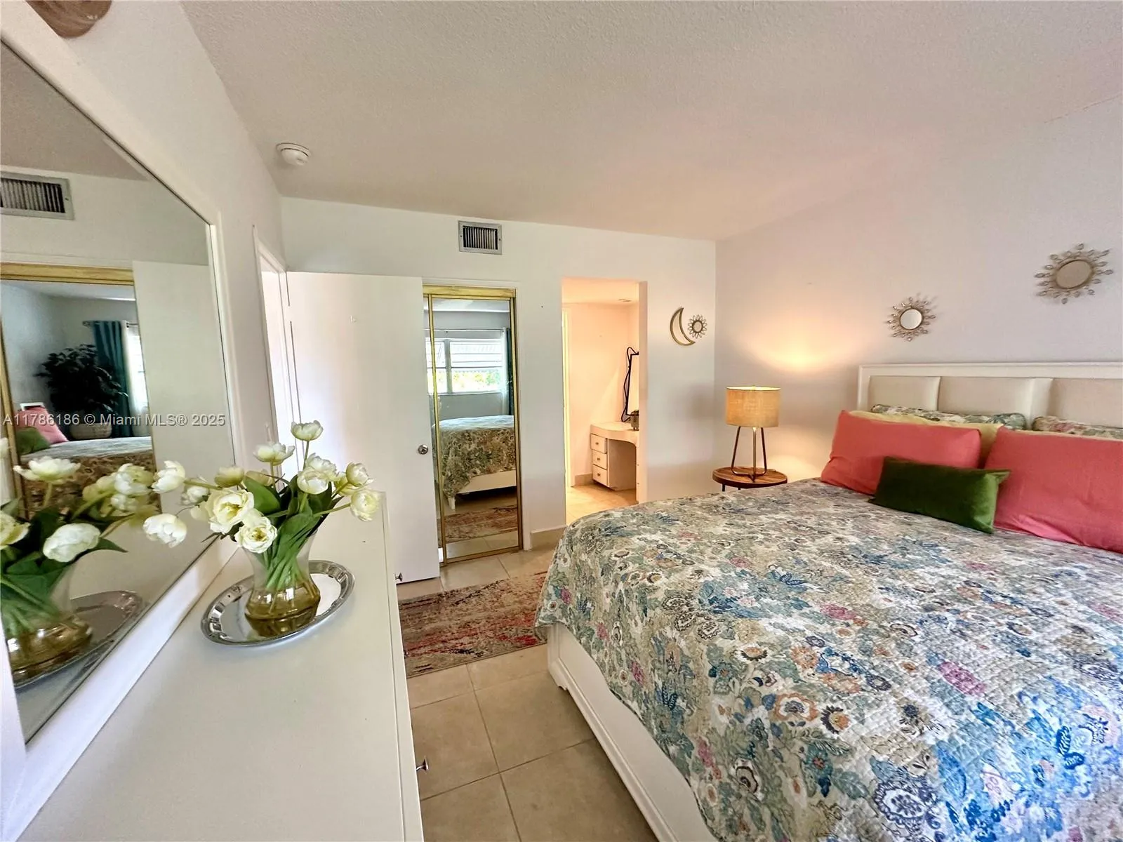 Hollywood, Florida 33021, United States, 3 Bedrooms Bedrooms, ,4 BathroomsBathrooms,Residential,Active,112437