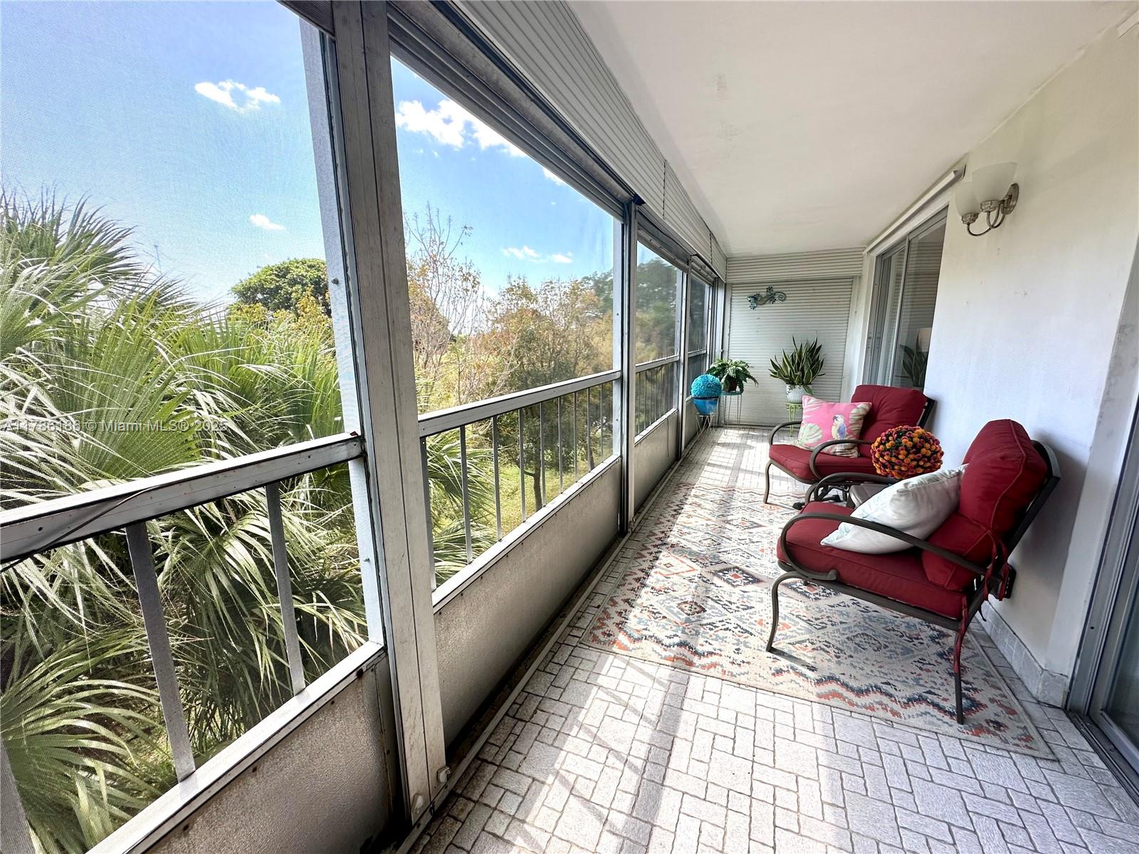 HILLCREST COUNTRY CLUB APT - Residential