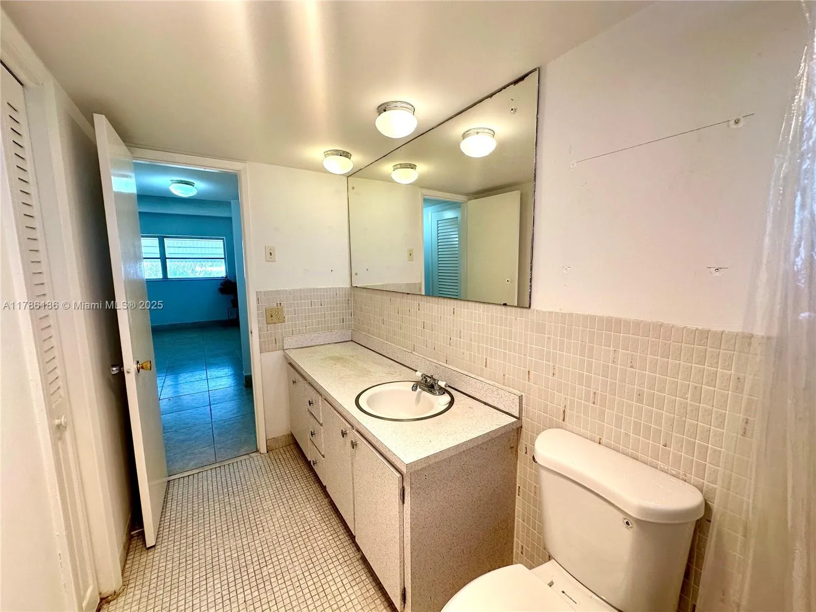 Hollywood, Florida 33021, United States, 3 Bedrooms Bedrooms, ,4 BathroomsBathrooms,Residential,Active,112437