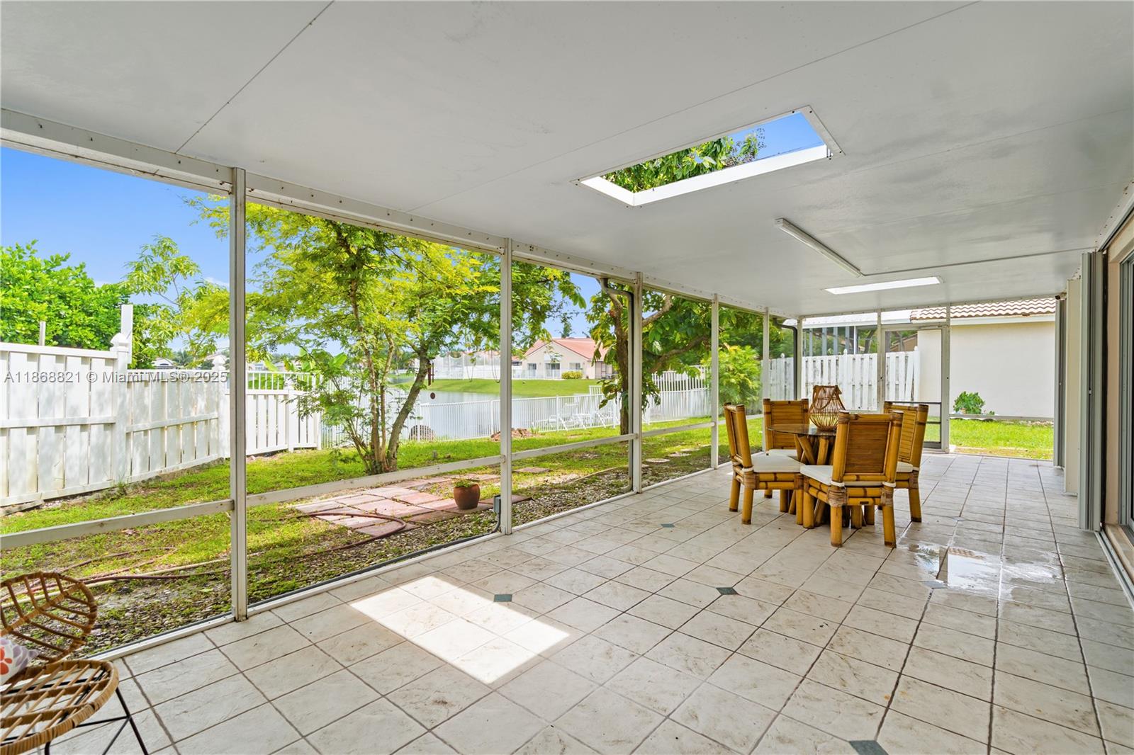 BANYAN OAKRIDGE PLAT - Residential