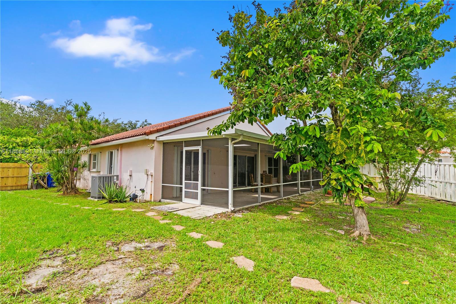 BANYAN OAKRIDGE PLAT - Residential