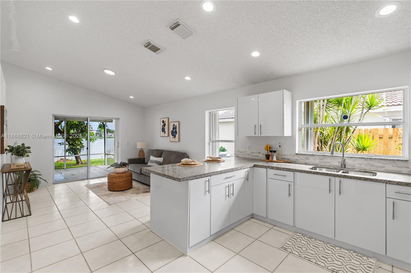 BANYAN OAKRIDGE PLAT - Residential