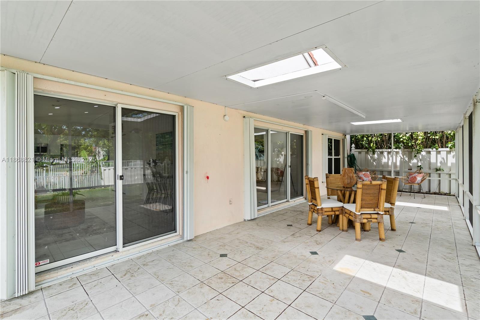 BANYAN OAKRIDGE PLAT - Residential