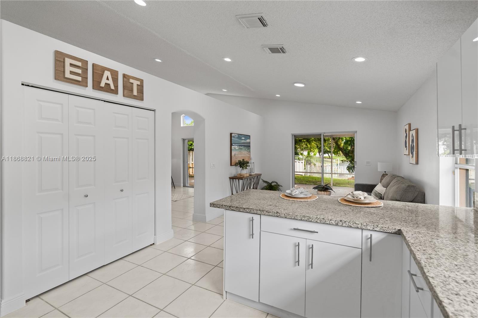 BANYAN OAKRIDGE PLAT - Residential