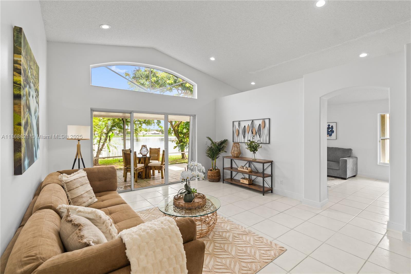 BANYAN OAKRIDGE PLAT - Residential