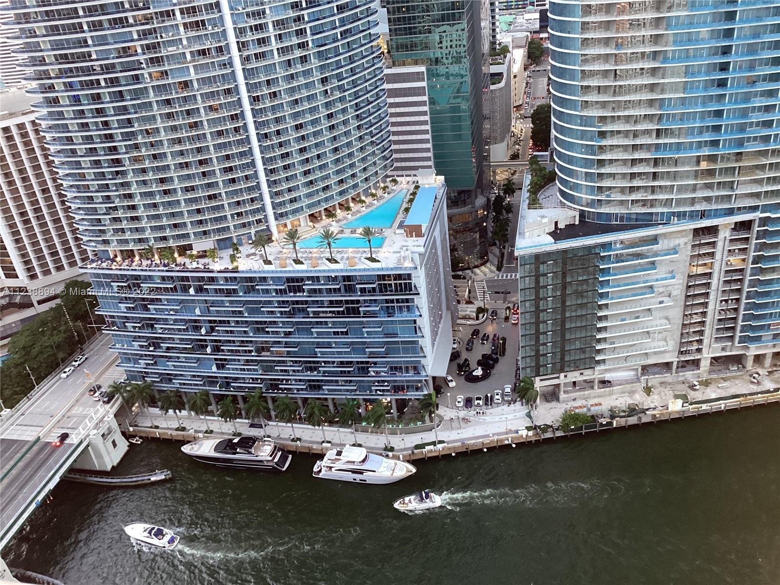 ICONBRICKELL CONDO NO 1 - Residential Lease