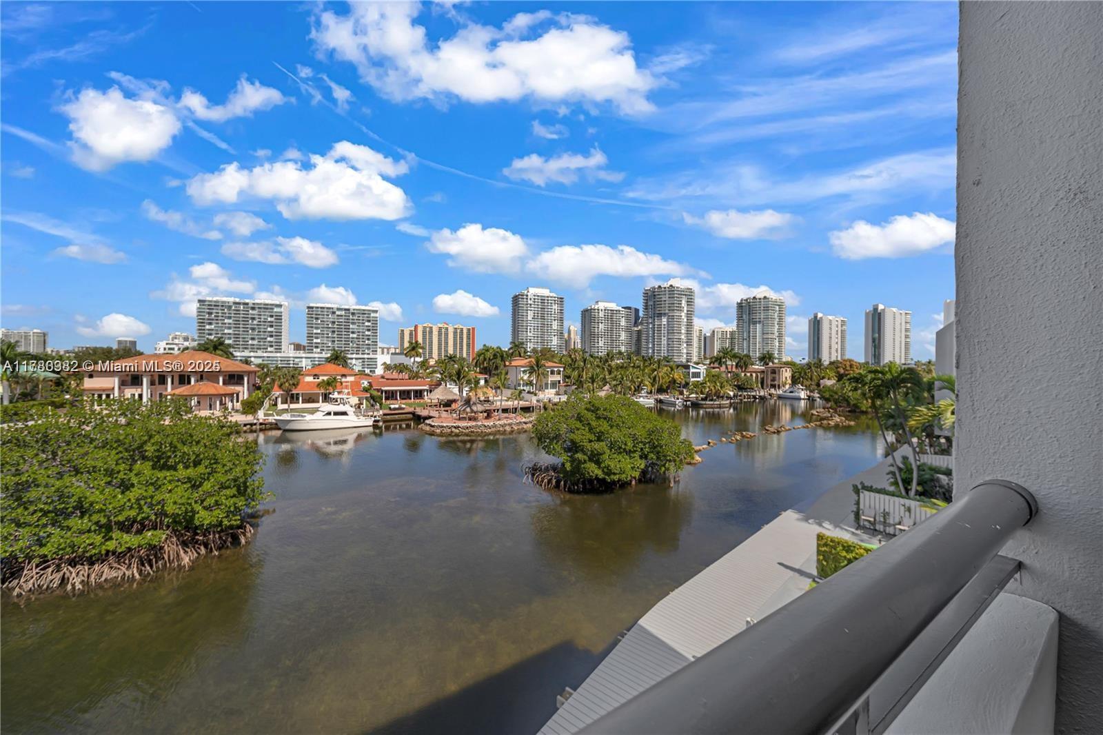 393 Poinciana Dr 1224