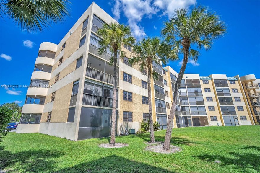 MUST SEE THIS ONE!! VERY SPACIOUS 2BR/2BA WITH WASHER/DRYER IN UNIT! CORNER UNIT ON THE 2ND FLOOR WITH GORGEOUS POOL AND LAKE VIEWS! LOCATED IN THE GATED COMMUNITY OF ISLES OF INVERRARY! ENJOY THE COMMUNITY POOL, TENNIS COURTS AND WALKING DISTANCE TO RESTAURANTS AND CONVENIENCE STORES. SCHEDULE A TOUR TODAY!