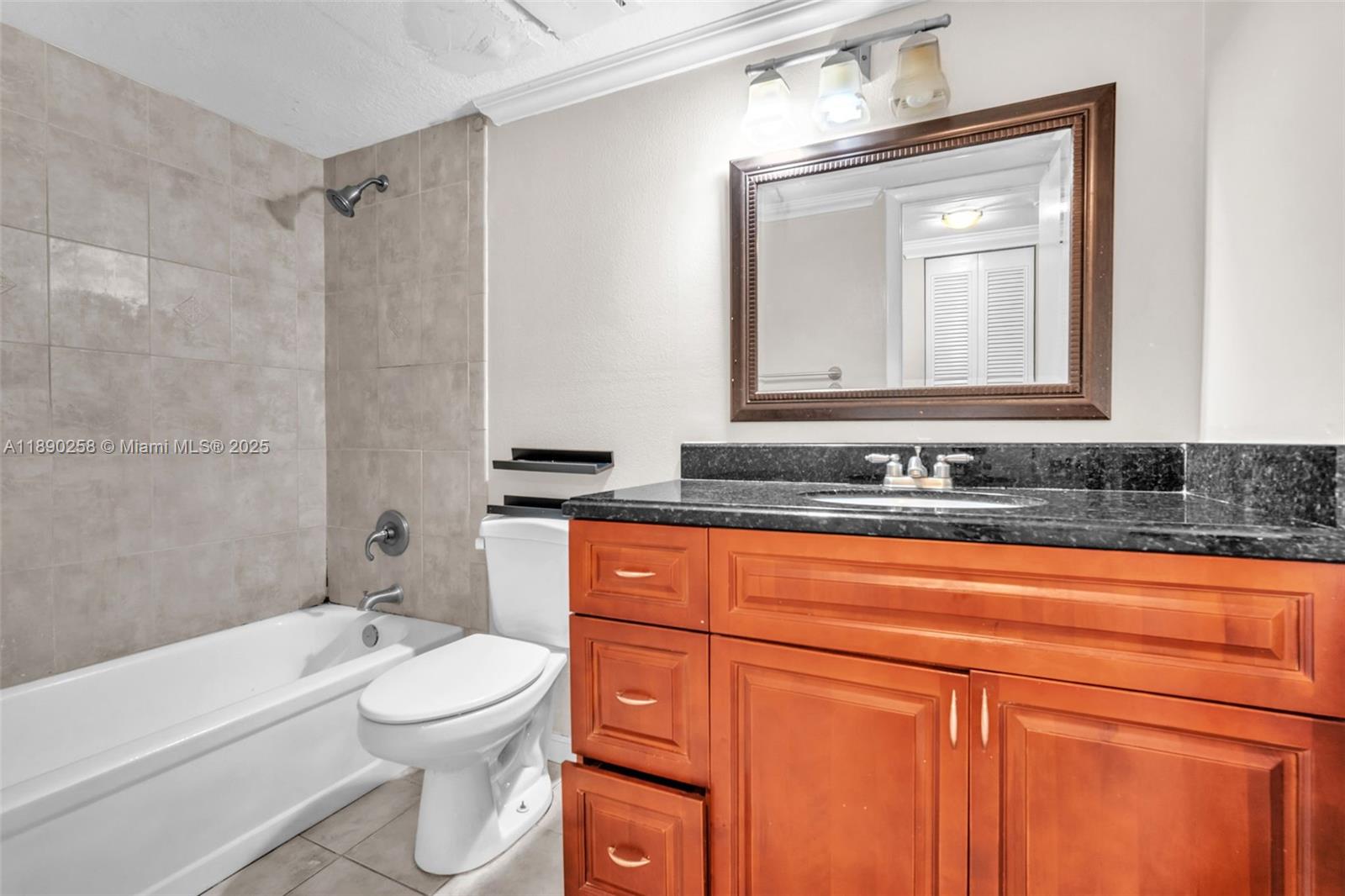 ISLES OF INVERRARY II CON - Residential