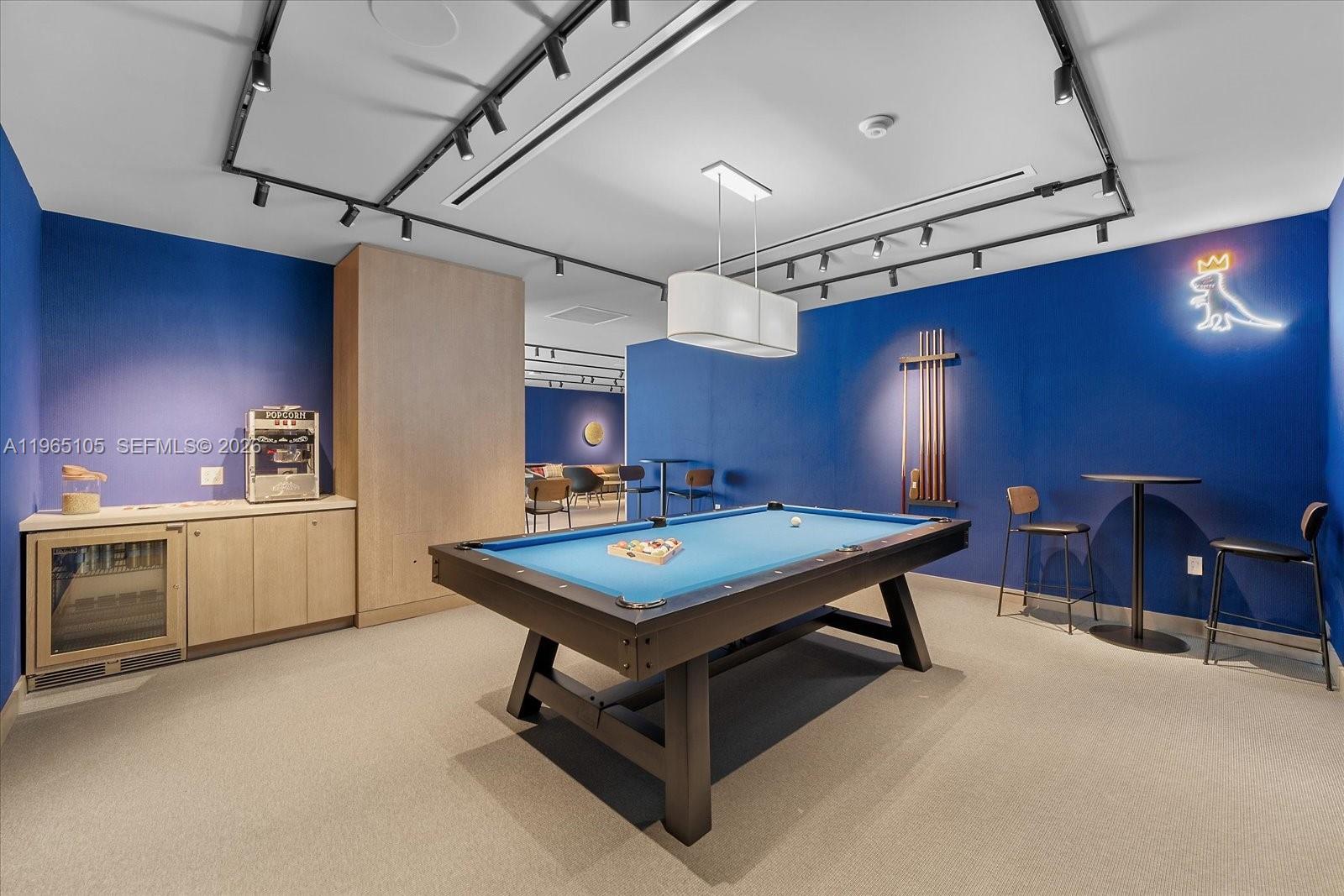 FIVE PARK CONDO - Residential