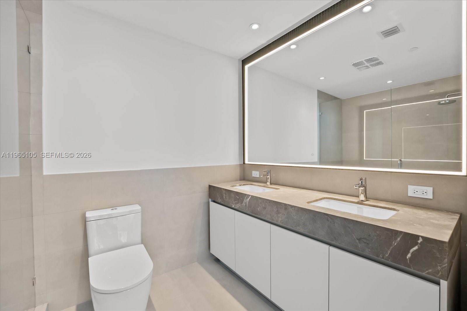 FIVE PARK CONDO - Residential