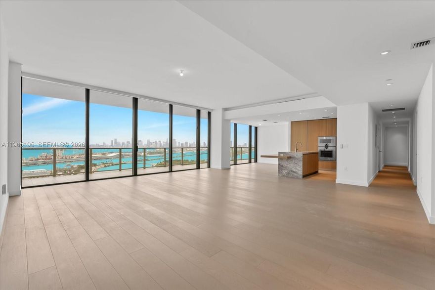 Enjoy breathtaking views of Downtown Miami, Biscayne Bay, Fisher Island and more from this expansive 3 Bedroom, 3.5 Bathroom + Office Canopy Residence located on the 31st Floor. Enjoy access to the exclusive Canopy Club located on floor 26, the private beach club in South of Fifth, and all the other wonderful amenities like the 6th Floor pool deck, fitness studios, spas, restaurant, and expansive co-working space.