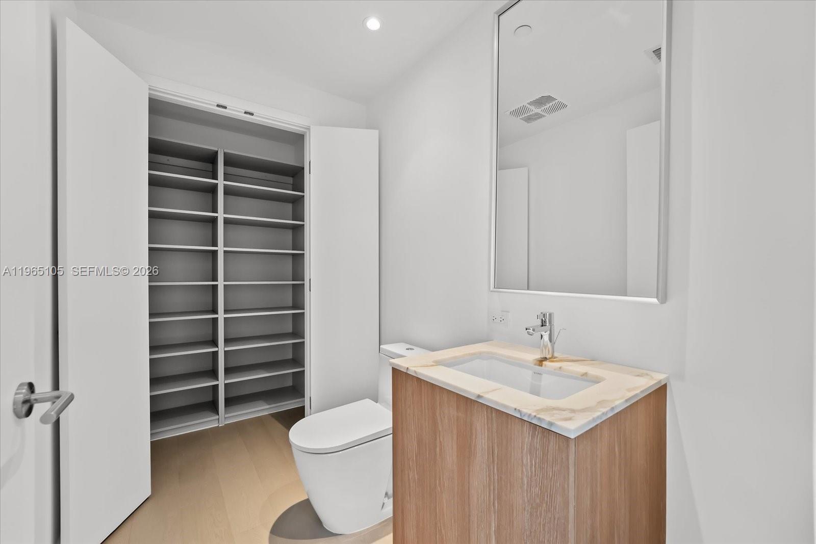 FIVE PARK CONDO - Residential