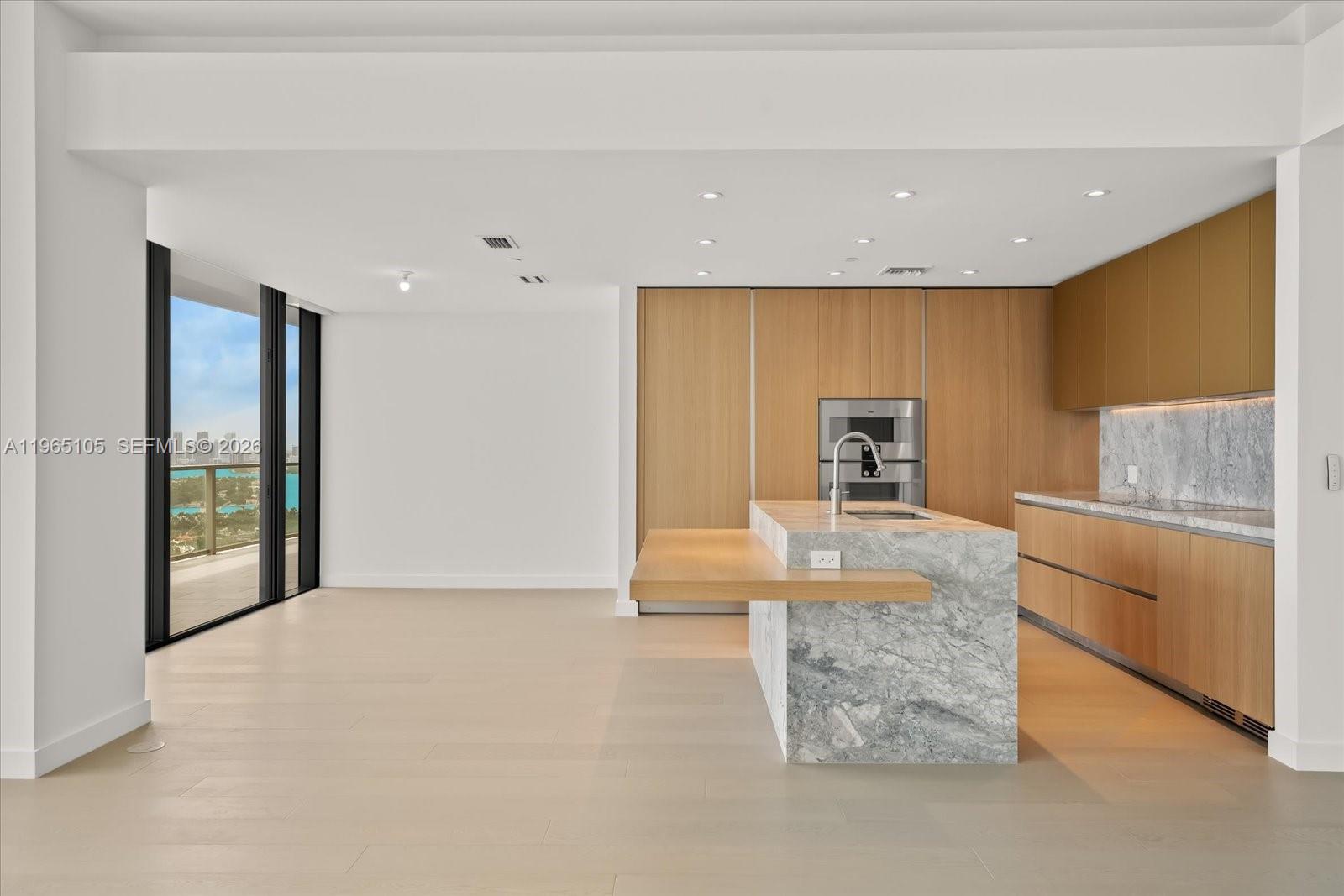 FIVE PARK CONDO - Residential