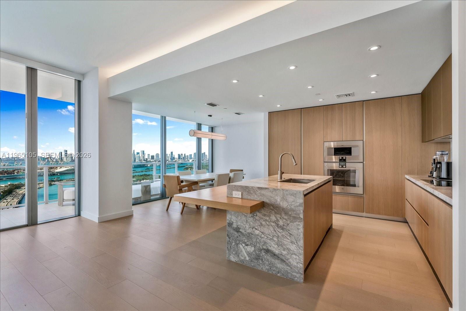 FIVE PARK CONDO - Residential