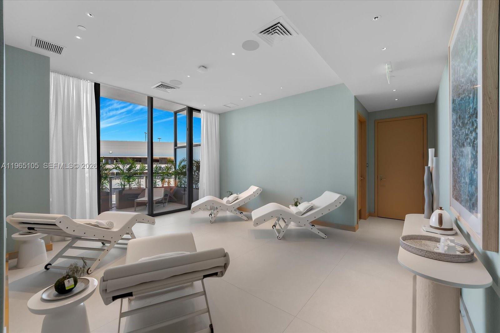 FIVE PARK CONDO - Residential