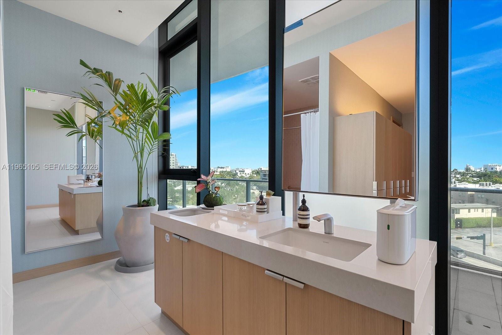 FIVE PARK CONDO - Residential