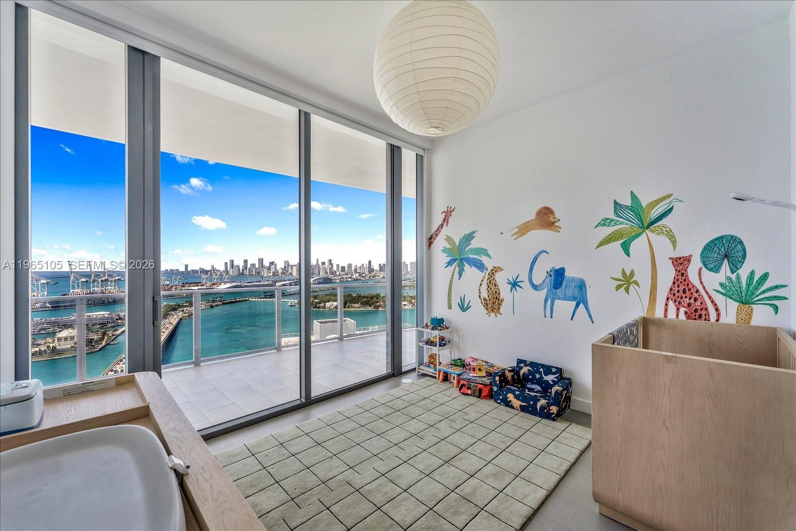 FIVE PARK CONDO - Residential