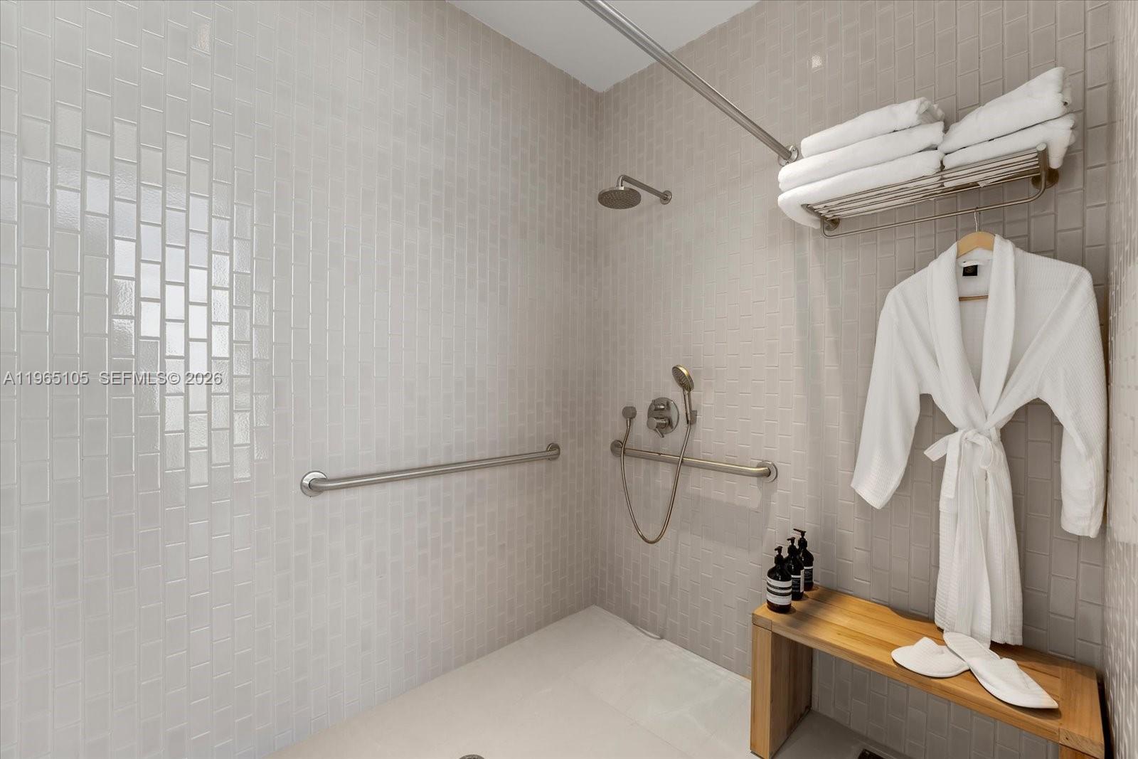 FIVE PARK CONDO - Residential