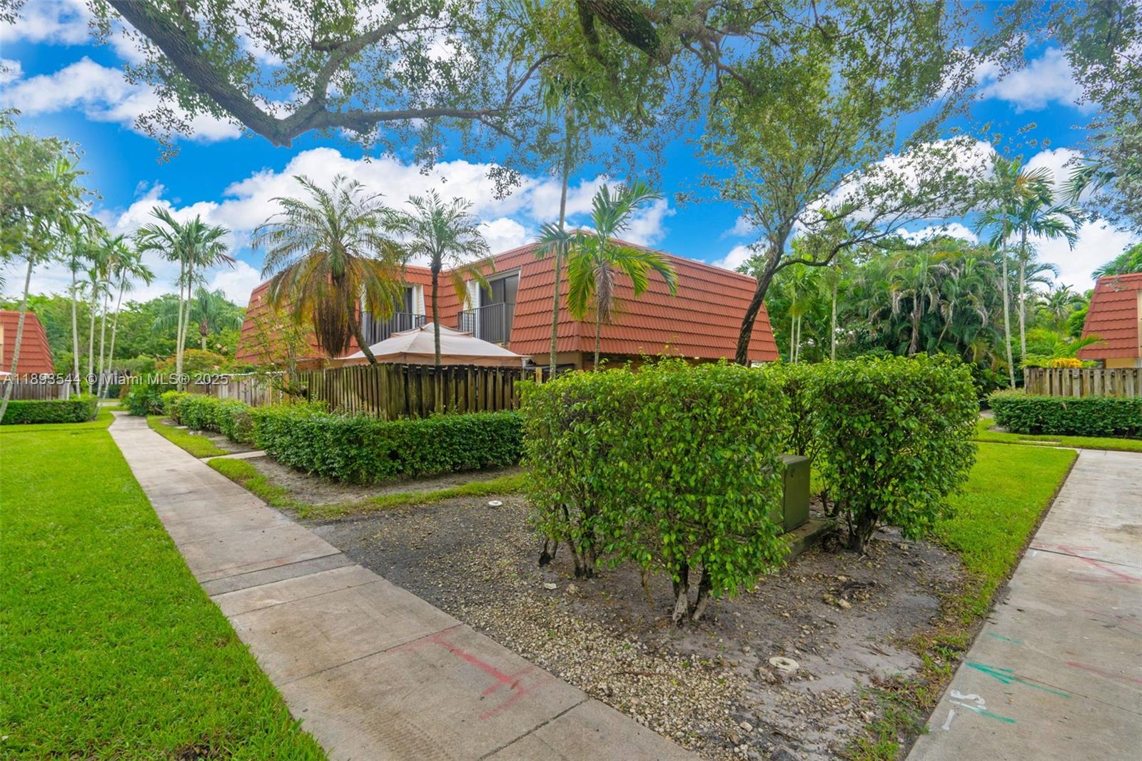 JACARANDA PARCEL 610 - Residential