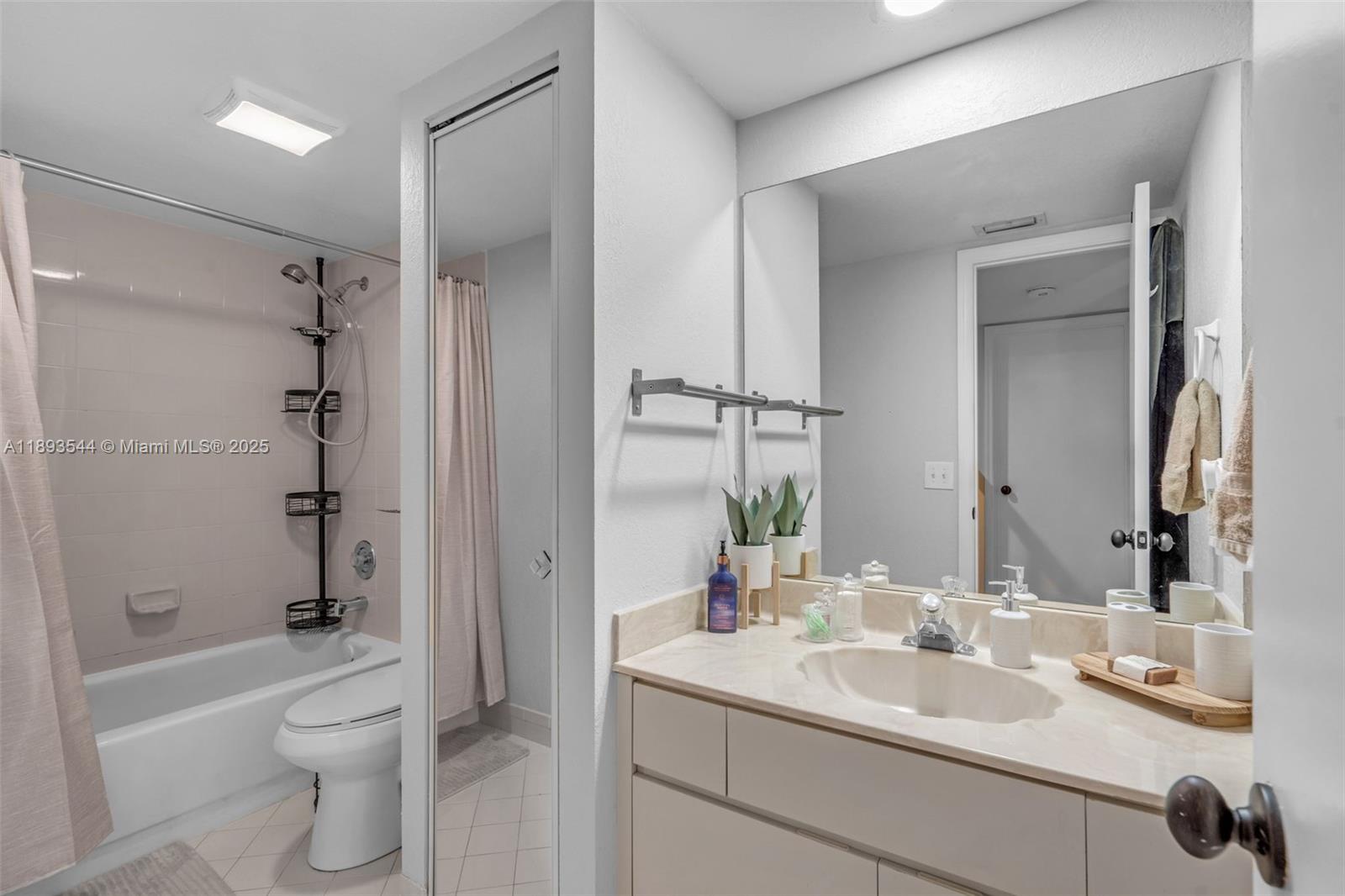 JACARANDA PARCEL 610 - Residential